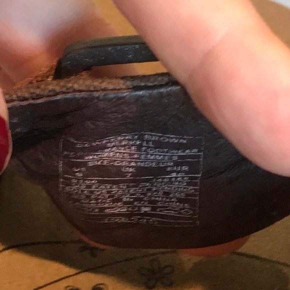 NWOT Merrell Slides, Dewberry Brown, Size 9 - Picture 3 of 5